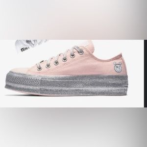 miley cyrus converse SO GLITTERY ✨